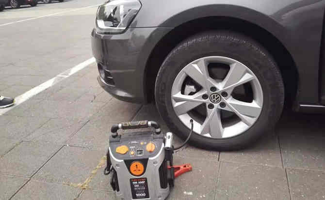 扶余汽车搭电案例